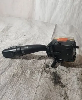 Toyota Avensis T250 Indicator stalk 173650