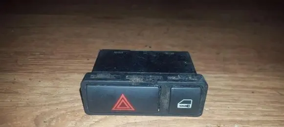 BMW 3 E46 Hazard light switch 61318368920 8368920