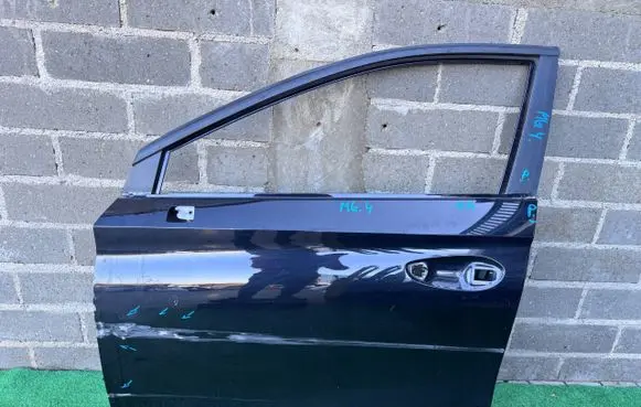 MG MG4 ev Front door 