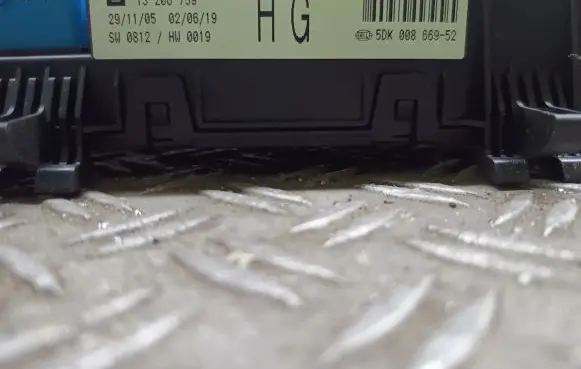 Opel Zafira B Fuse box set