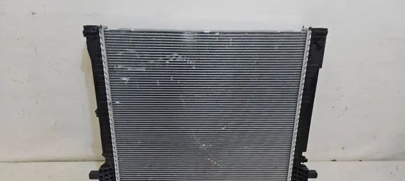 BMW X3 G01 Coolant radiator 8642742