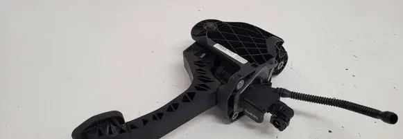 Volkswagen PASSAT B6 Clutch pedal 3C1721059R 02032006