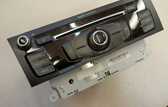 Audi A5 Sportback 8TA Radio/CD/DVD/GPS head unit 8R1035186N 44AUZ576M196828L