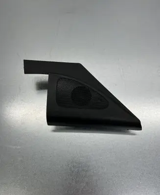 Hyundai Santa Fe Front door high frequency speaker 876612W000