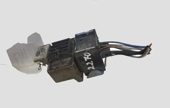 Nissan X-Trail T31 Glow plug pre-heat relay 110678071R
