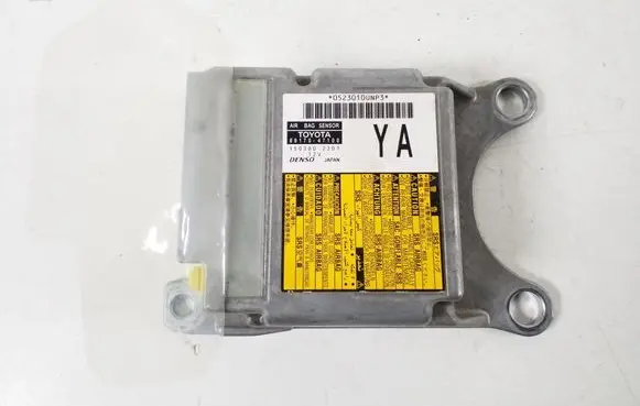 Toyota Prius (XW30) Airbag control unit/module 89170-47100