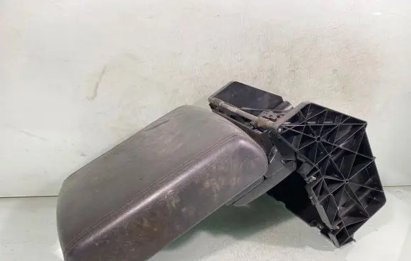 Volkswagen Touareg I Armrest 7l6864207c 7l6863324