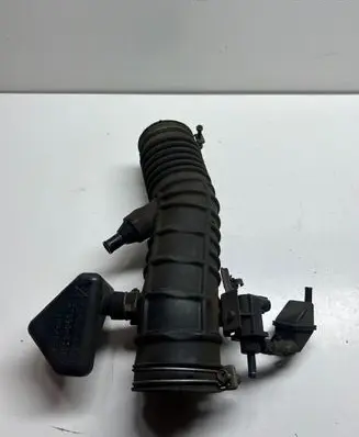 Lexus GS 300 350 430 450H Air intake hose/pipe 17881