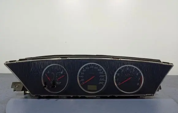 Nissan Primera Speedometer (instrument cluster) AU862