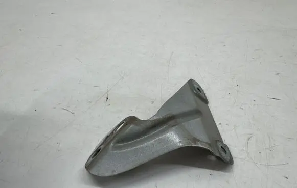 Seat Arona Fender mounting bracket 6F9821167A