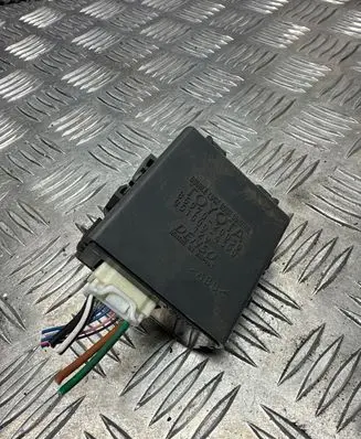 Toyota Avensis T270 Other control units/modules 8597020030 0515004390