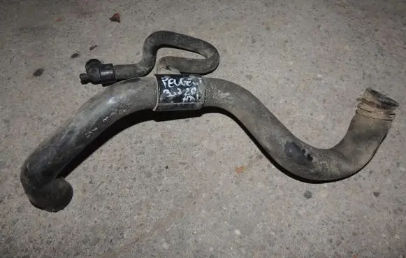 Peugeot 307 Intercooler hose/pipe E012