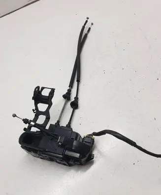 Hyundai Santa Fe Front door lock 813202B060