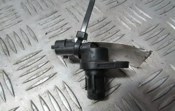 Volvo V70 Camshaft position sensor 0232103063 8658726