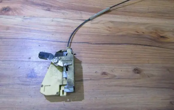 Front door lock