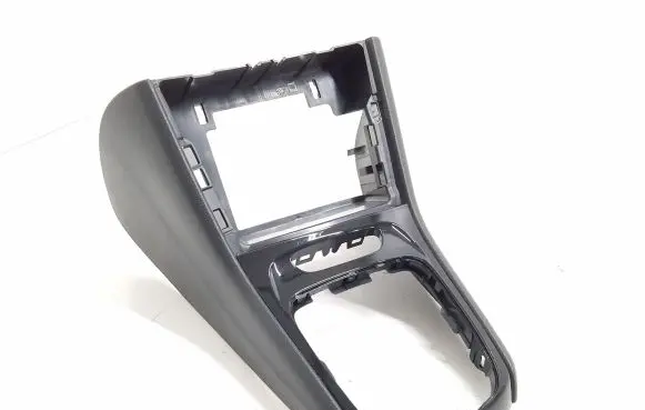Other center console (tunnel) element