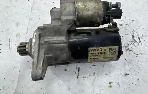 Volkswagen PASSAT CC Starter motor 02E911023S 23092011 0001121435