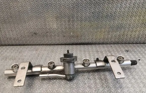Mini One - Cooper R50 - 53 Fuel main line pipe 1521393