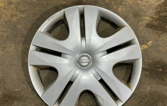 Nissan Pixo R14 wheel hub/cap/trim 43250M68K90