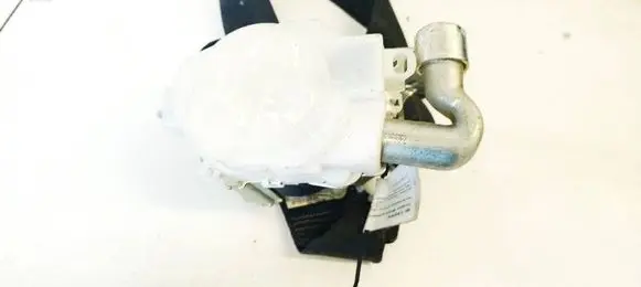 Toyota Avensis T270 Front seatbelt 7P2510P