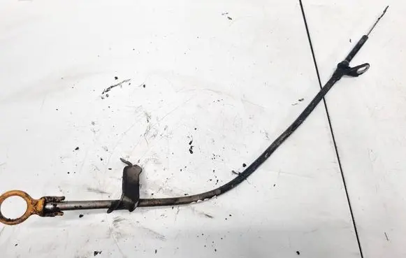 Volkswagen Polo III 6N 6N2 6NF Oil level dip stick 028115629F