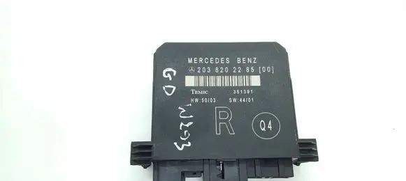 Mercedes-Benz C W203 Door control unit/module A2038202285
