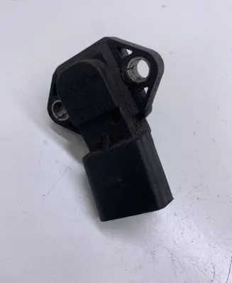 Audi A4 S4 B5 8D Air pressure sensor 038906051 0281002177
