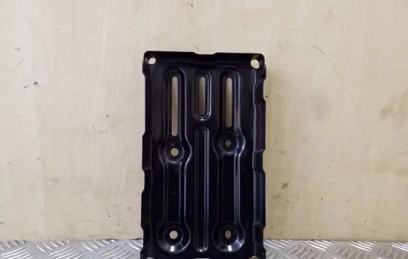 Lexus CT 200H Battery tray 