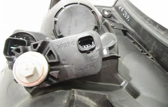 KIA Carens II Headlight/headlamp