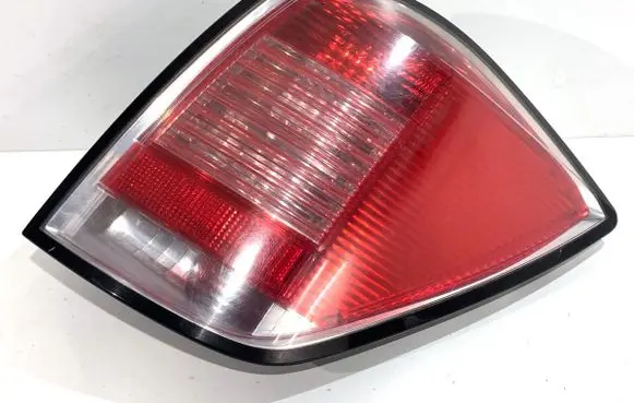Opel Astra H Rear/tail lights 24451840