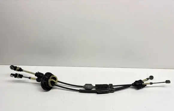 Peugeot 208 I Gear shift cable linkage 