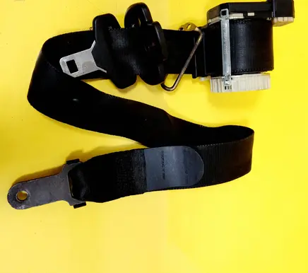Ford Mondeo Mk III Front seatbelt 1S71-F6129