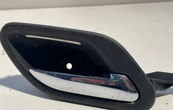 BMW 7 E38 Front door interior handle 8239476