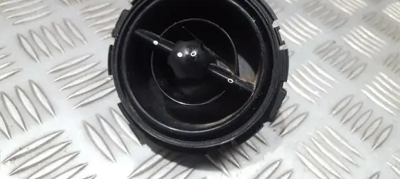 Mini One - Cooper R50 - 53 Dash center air vent grill 6800887