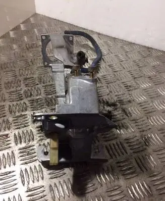 Audi 100 S4 C4 Clutch pedal mounting bracket assembly 