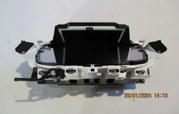 Peugeot 308 Speedometer (instrument cluster) 9835755980