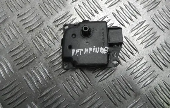 Nissan Pathfinder R51 Air flap motor/actuator VP7ASH19E616AA V912