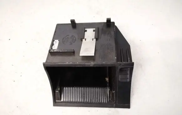 Skoda Octavia Mk2 (1Z) Car ashtray