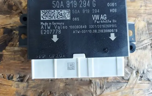 Seat Leon (5F) Parking PDC control unit/module 5QA919294G