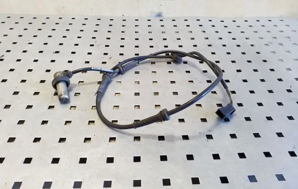 Audi 80 90 S2 B4 ABS rear brake sensor 8A0927807B