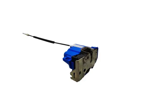 Fiat 500L Front door lock 51930018