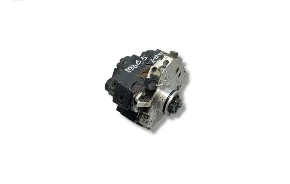 Volvo S60 Fuel injection high pressure pump 8689591 020477 0445010043