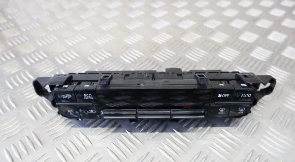 Toyota Prius (XW50) Climate control unit 5590047201