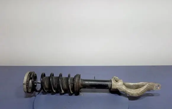 BMW 5 G30 G31 Front shock absorber with coil spring 6875922