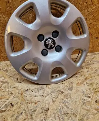 Peugeot 308 R15 wheel hub/cap/trim 9675488377 9675488277