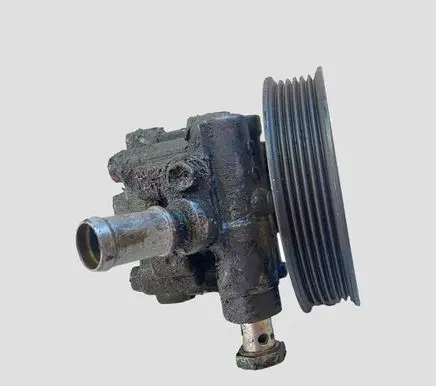 Opel Insignia A Power steering pump 55563329