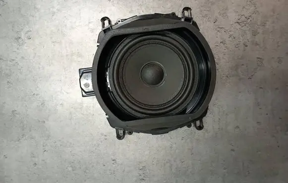 BMW X4 F26 Subwoofer speaker 9297897