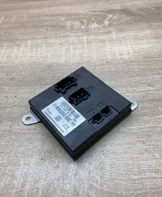 Mercedes-Benz E W211 Central body control module 2115451032
