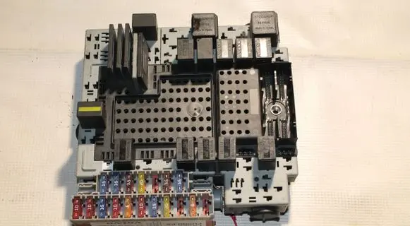 Volvo XC90 Fuse box set 08696040