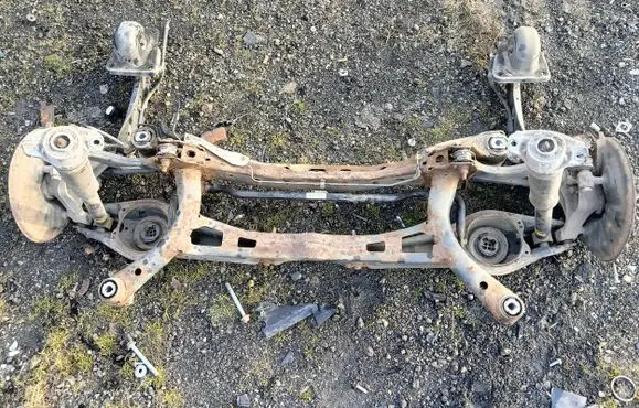 Volkswagen PASSAT B8 Rear axle beam with reductor 2016R
